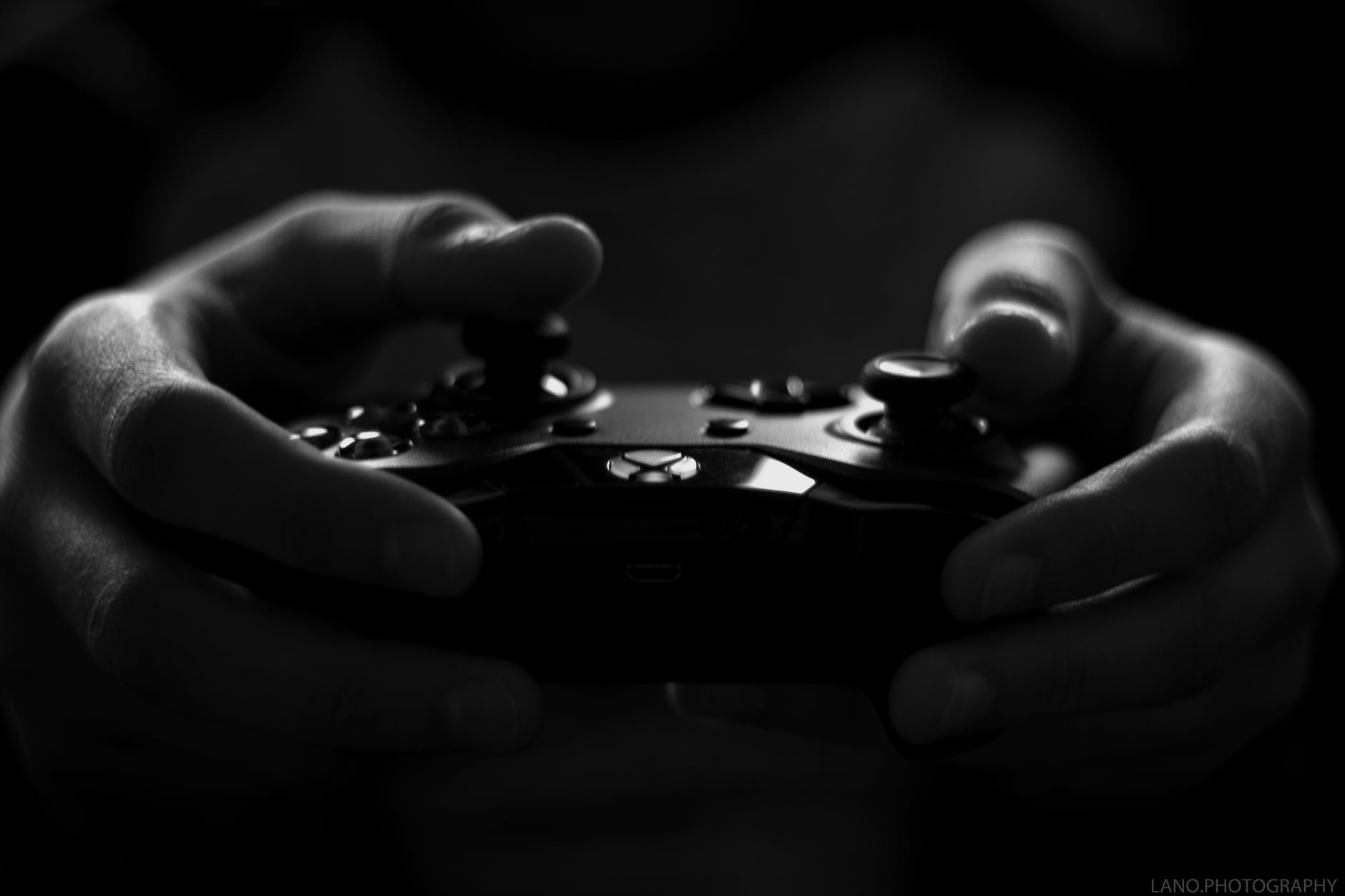 gray scale image of xbox game controller